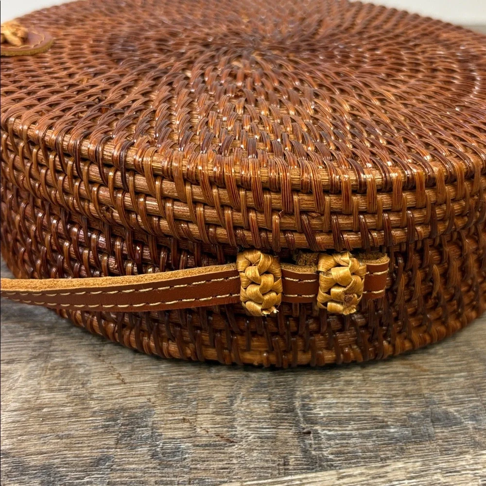 Round Woven Rattan Crossbody Bag | Boho Bali Style | Leather Strap
